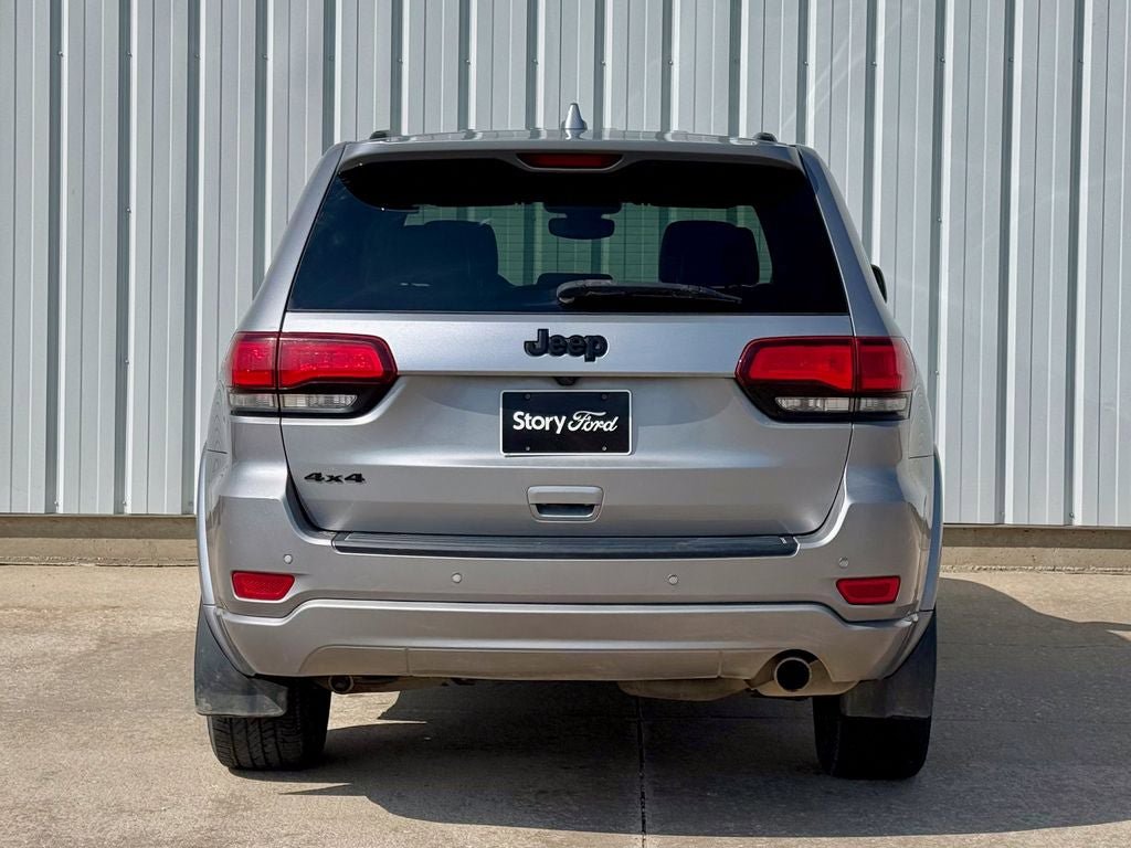 Used 2019 Jeep Grand Cherokee Altitude AWD/4WD image 5