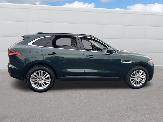 Used 2018 Jaguar F-PACE Prestige image 12
