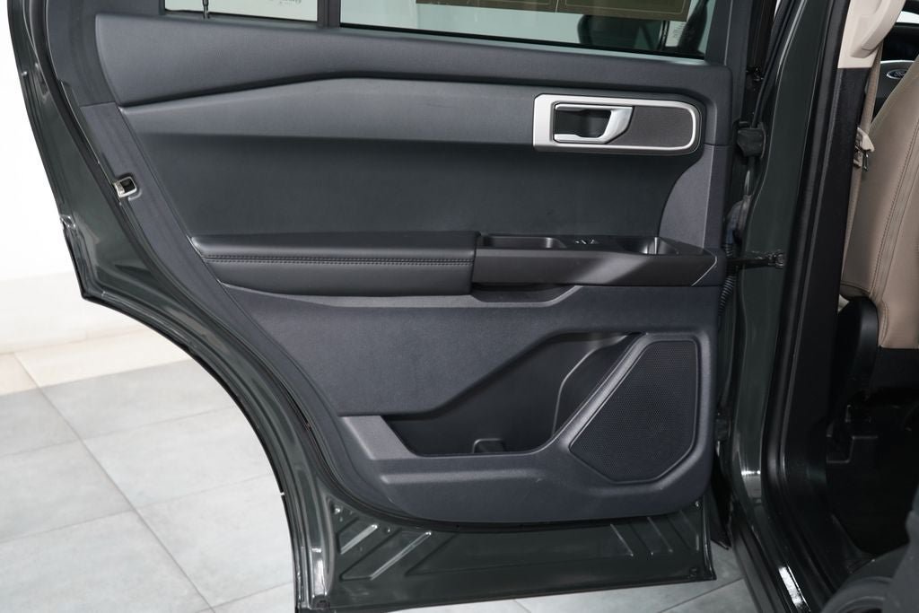 Certified 2022 Ford Explorer 4WD image 22