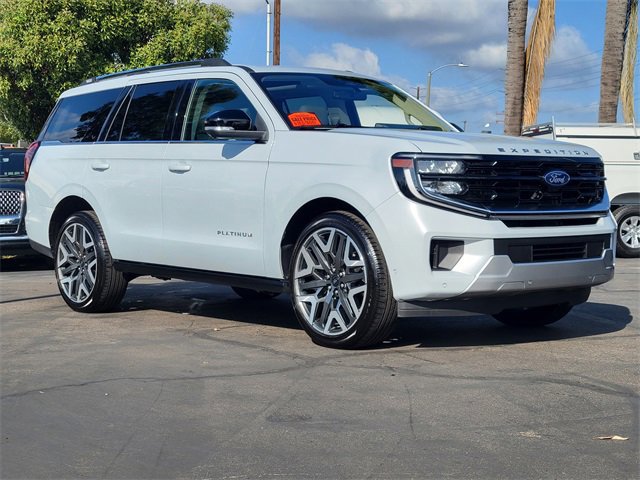 Certified 2025 Ford Expedition Platinum w/ Platinum Ultimate Package image 2