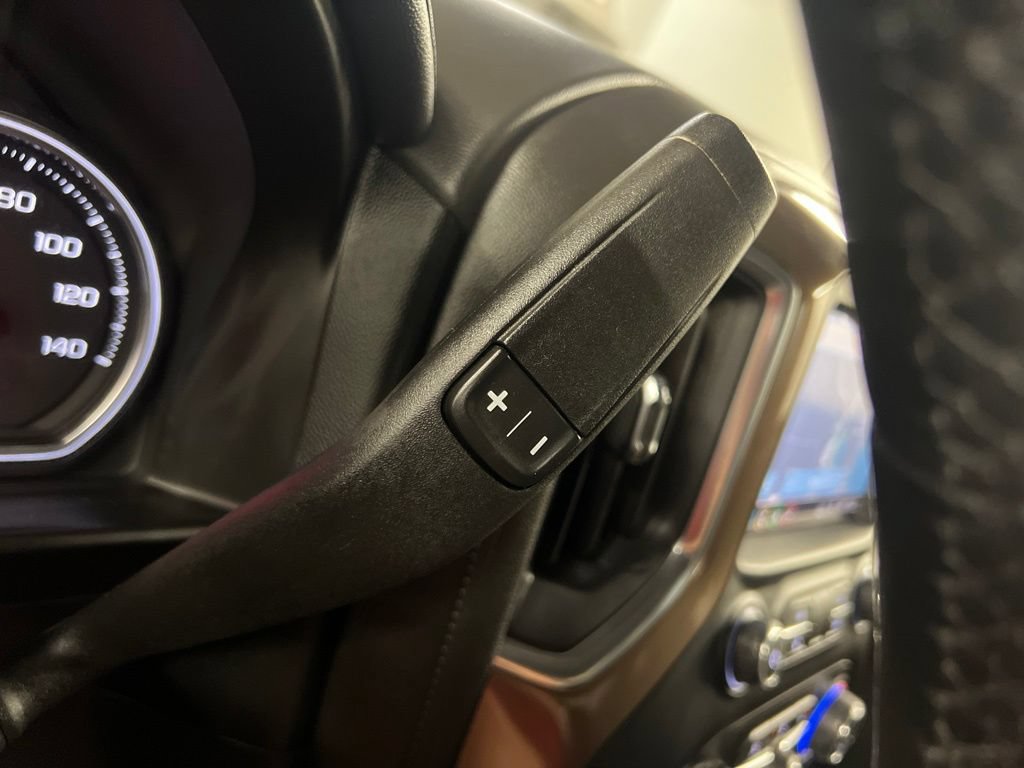 Used 2019 Chevrolet Silverado 1500 High Country w/ Technology Package AWD/4WD image 15