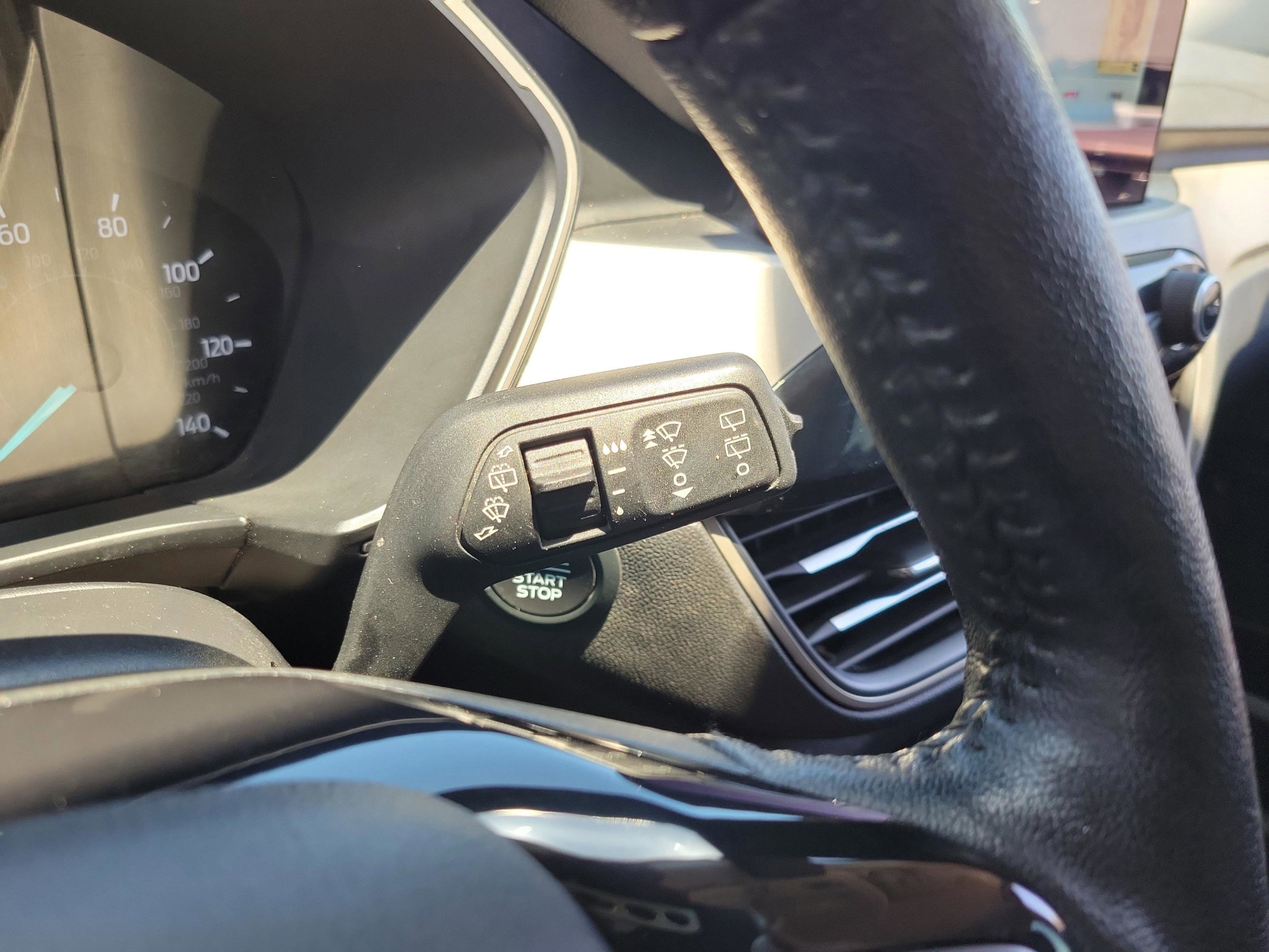 Certified 2021 Ford Escape SEL AWD/4WD image 23