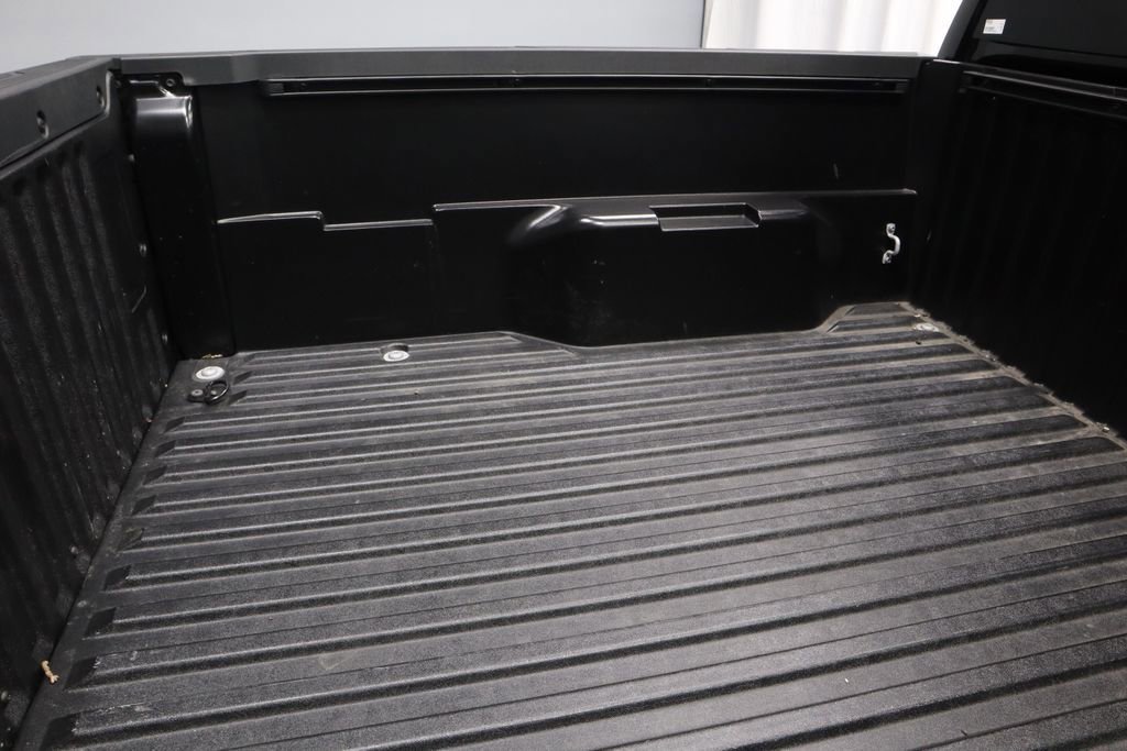 Used 2024 Toyota Tacoma SR AWD/4WD image 16
