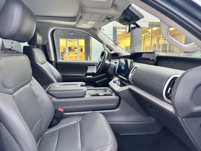 Certified 2025 Ford Expedition Active AWD/4WD image 56