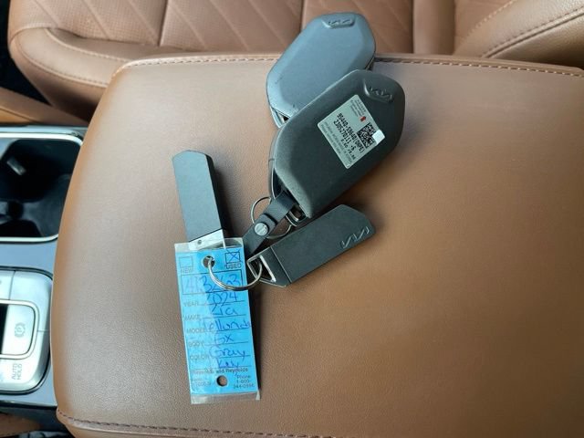 Used 2024 Kia Telluride EX X-Line AWD/4WD image 35