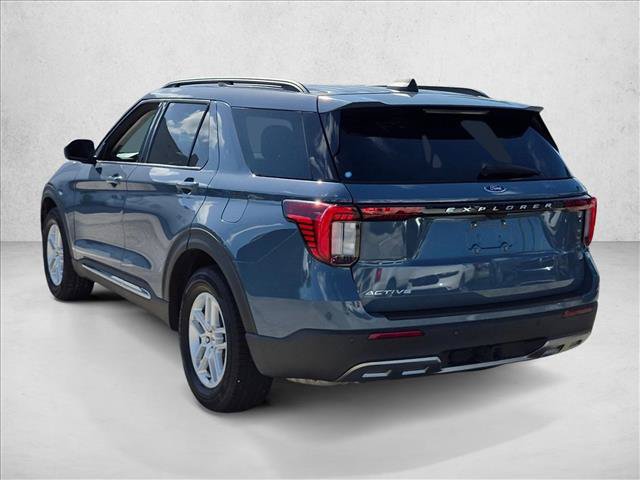 Certified 2025 Ford Explorer Active w/ Active Comfort Package RWD image 7