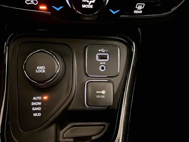 Used 2020 Jeep Compass Limited AWD/4WD image 31