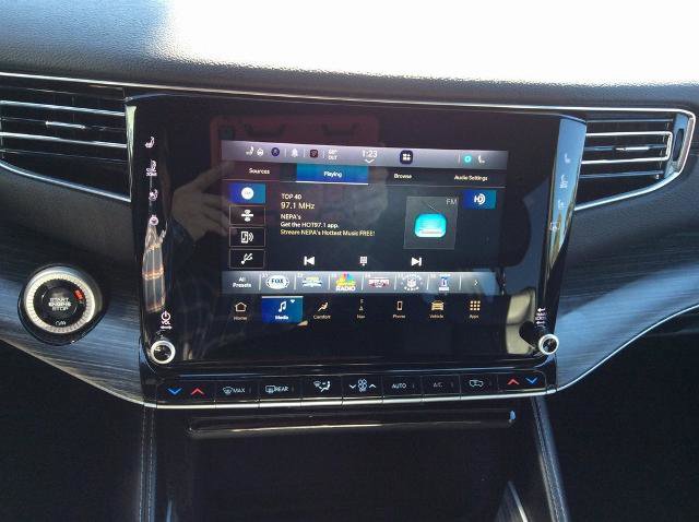 Used 2024 Jeep Wagoneer Series II w/ Flexible Seating Group image 23