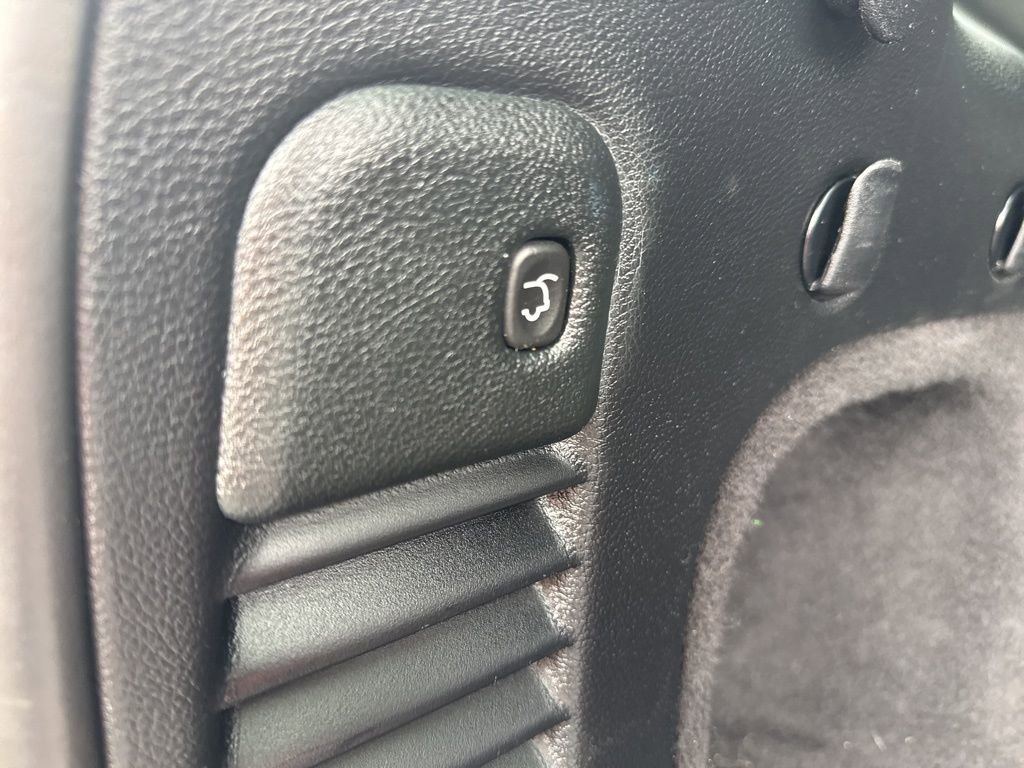 Used 2018 Jeep Grand Cherokee Limited image 12