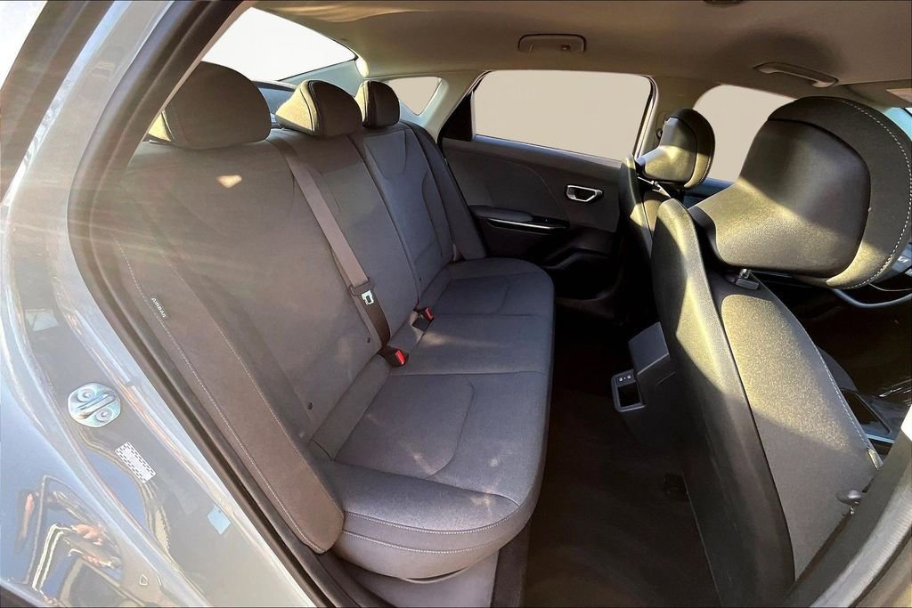 Used 2025 Kia K4 LXS image 26