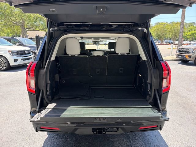 Certified 2025 Ford Expedition Active AWD/4WD image 10