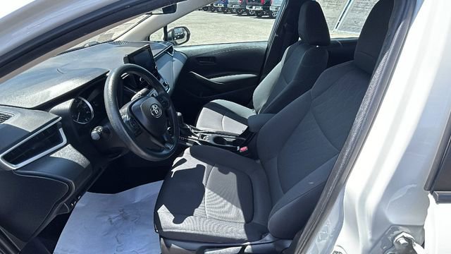 Used 2022 Toyota Corolla LE FWD image 17