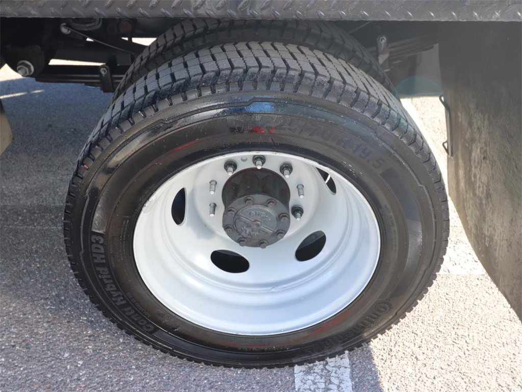 Certified 2023 Ford F550 2WD Crew Cab Super Duty image 20