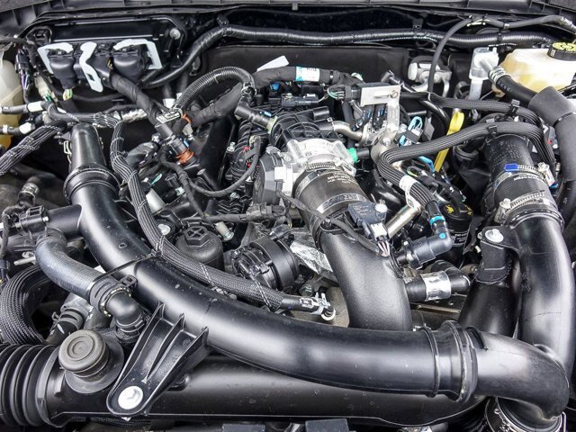 Certified 2025 Ford Bronco Outer Banks AWD/4WD image 33