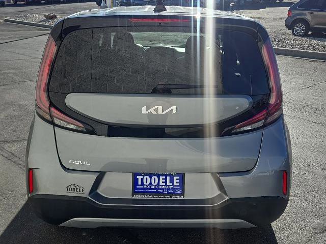 Used 2023 Kia Soul LX w/ LX Technology Package image 4