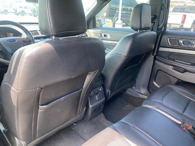 Certified 2018 Ford Explorer XLT w/ Equipment Group 202A FWD image 27
