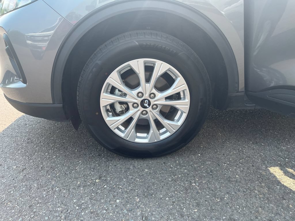 Certified 2024 Ford Escape Active AWD/4WD image 30