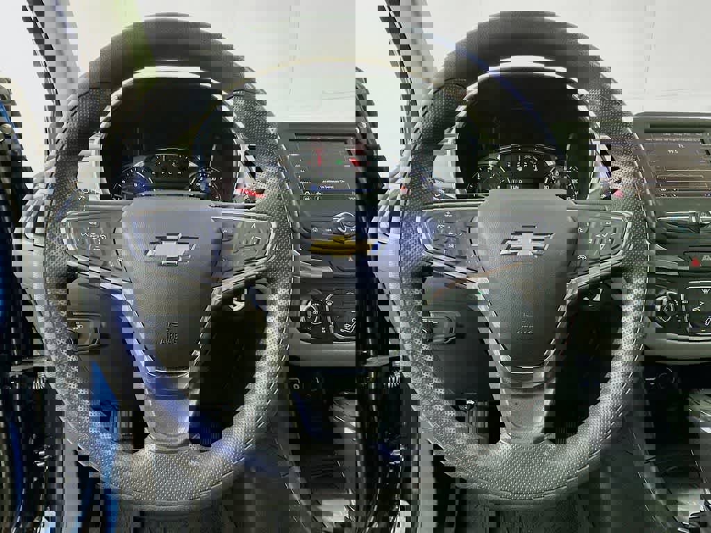 Used 2020 Chevrolet Equinox LT w/ LPO, Floor Liner Package image 16