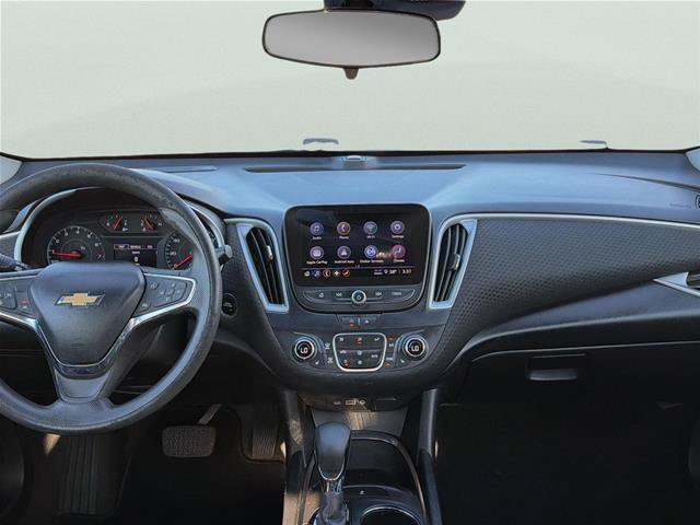 Used 2023 Chevrolet Malibu LT FWD image 19