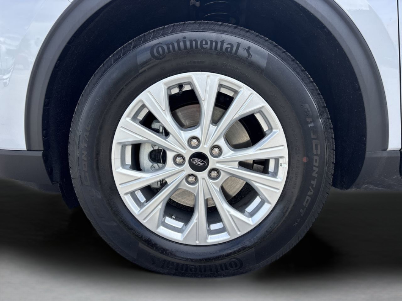 Certified 2025 Ford Escape Active AWD/4WD image 31