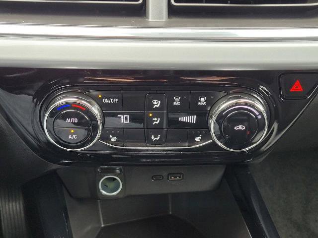 Used 2025 Chevrolet Trax LT w/ LT Convenience Package image 19