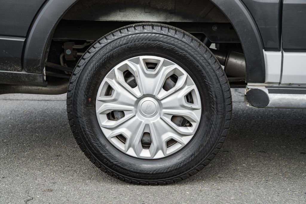 Certified 2024 Ford Transit 250 Low Roof w/ Exterior Upgrade Package image 22
