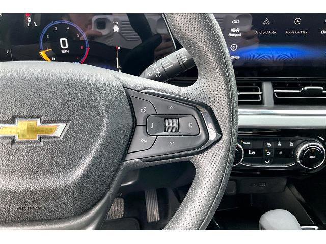Used 2025 Chevrolet Trax LT image 10