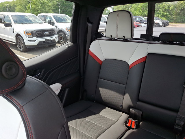 Used 2024 GMC Canyon AT4X AWD/4WD image 18