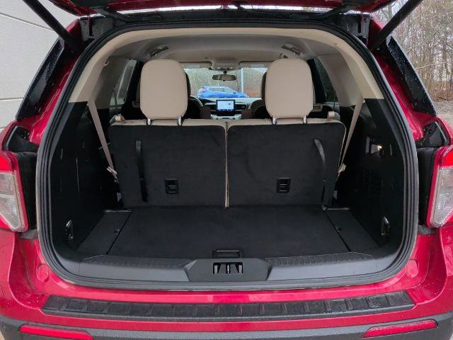 Certified 2024 Ford Explorer XLT w/ Equipment Group 202A image 9
