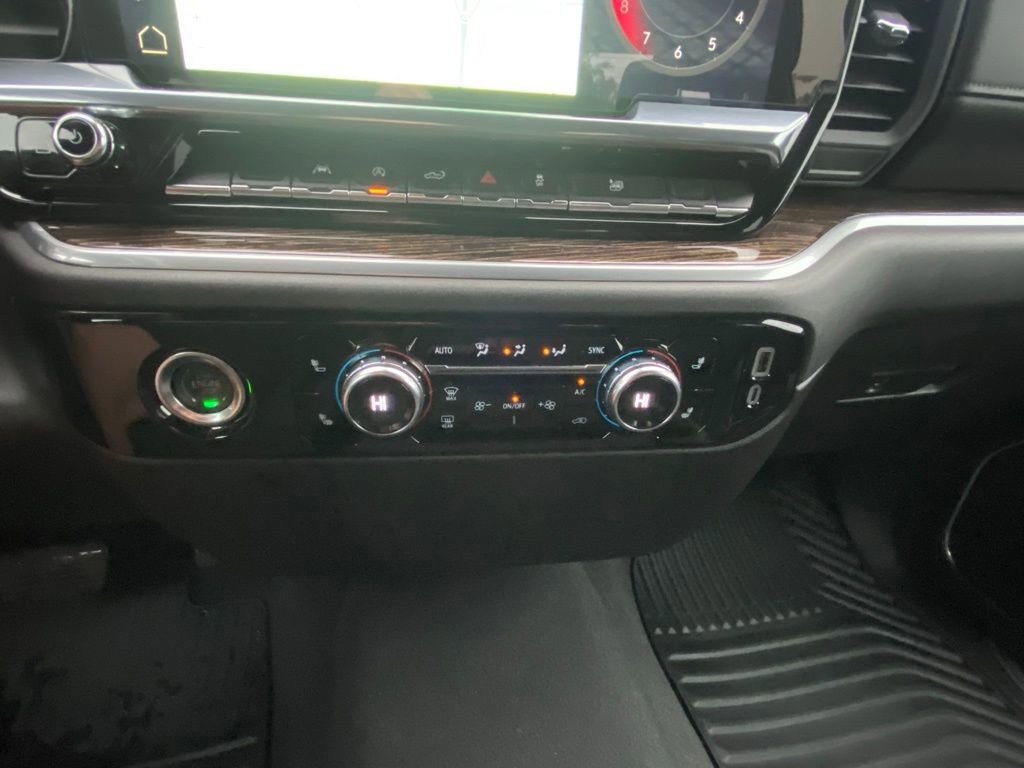 Used 2024 GMC Sierra 1500 SLE RWD image 17