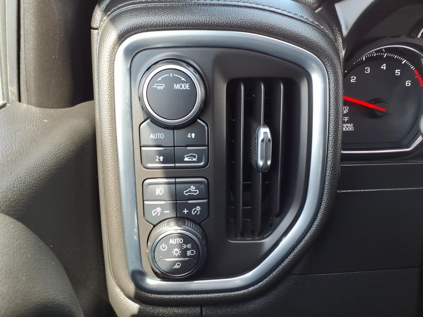 Used 2020 Chevrolet Silverado 1500 LTZ w/ LTZ Plus Package AWD/4WD image 27