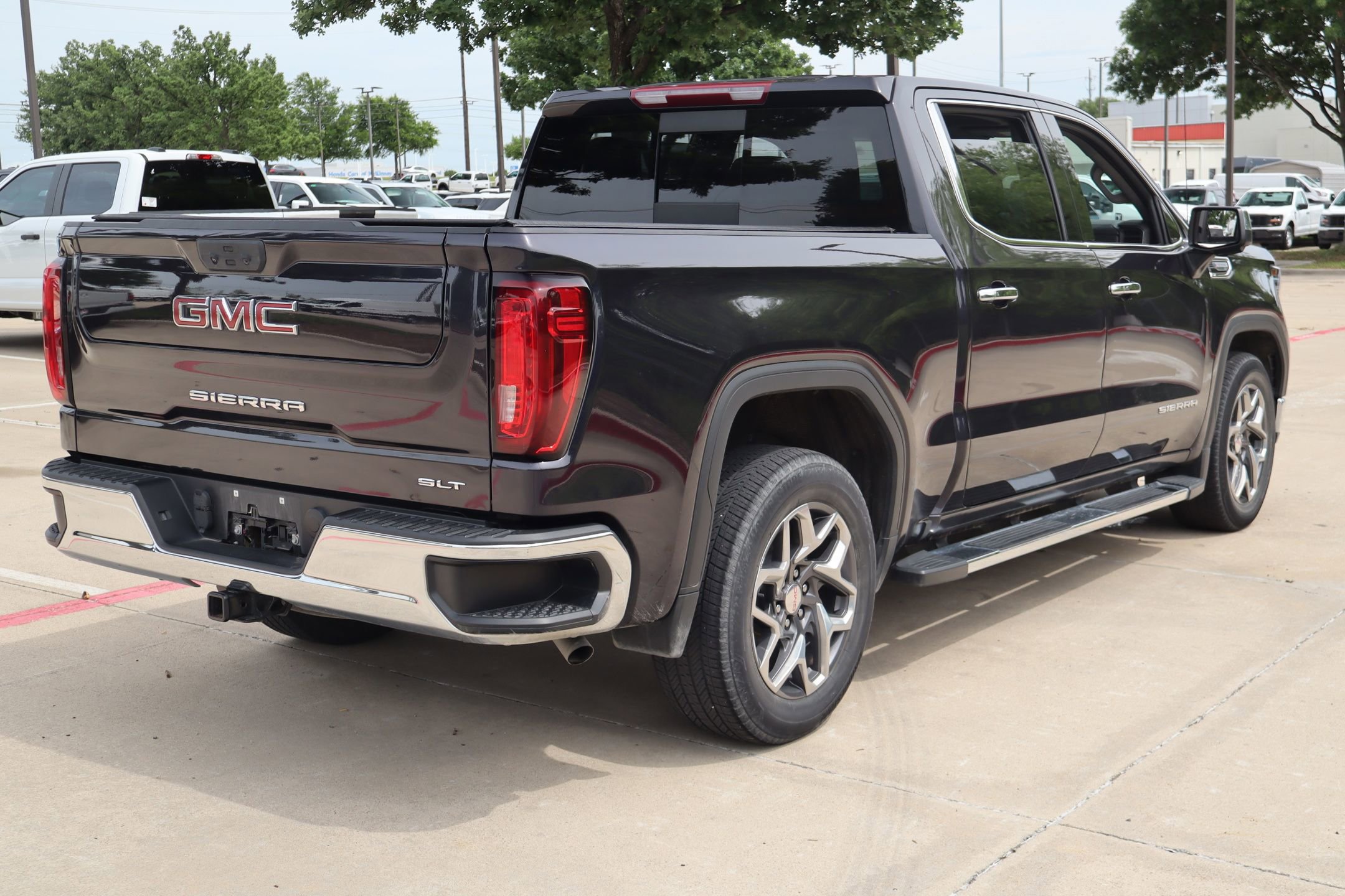 Used 2023 GMC Sierra 1500 SLT RWD image 3