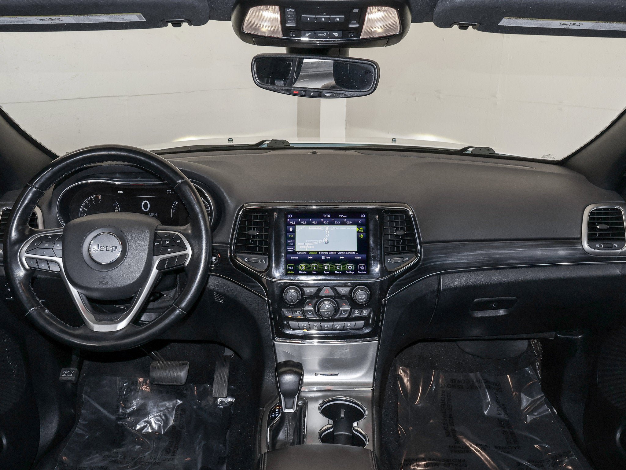 Used 2022 Jeep Grand Cherokee Limited AWD/4WD image 25