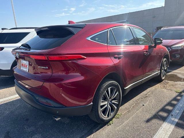 Used 2021 Toyota Venza LE AWD/4WD image 2