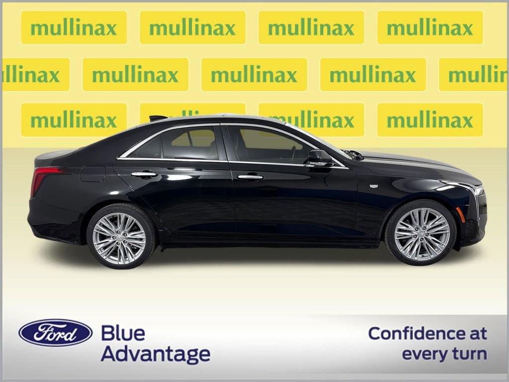 Used 2024 Cadillac CT4 Premium Luxury RWD image 2