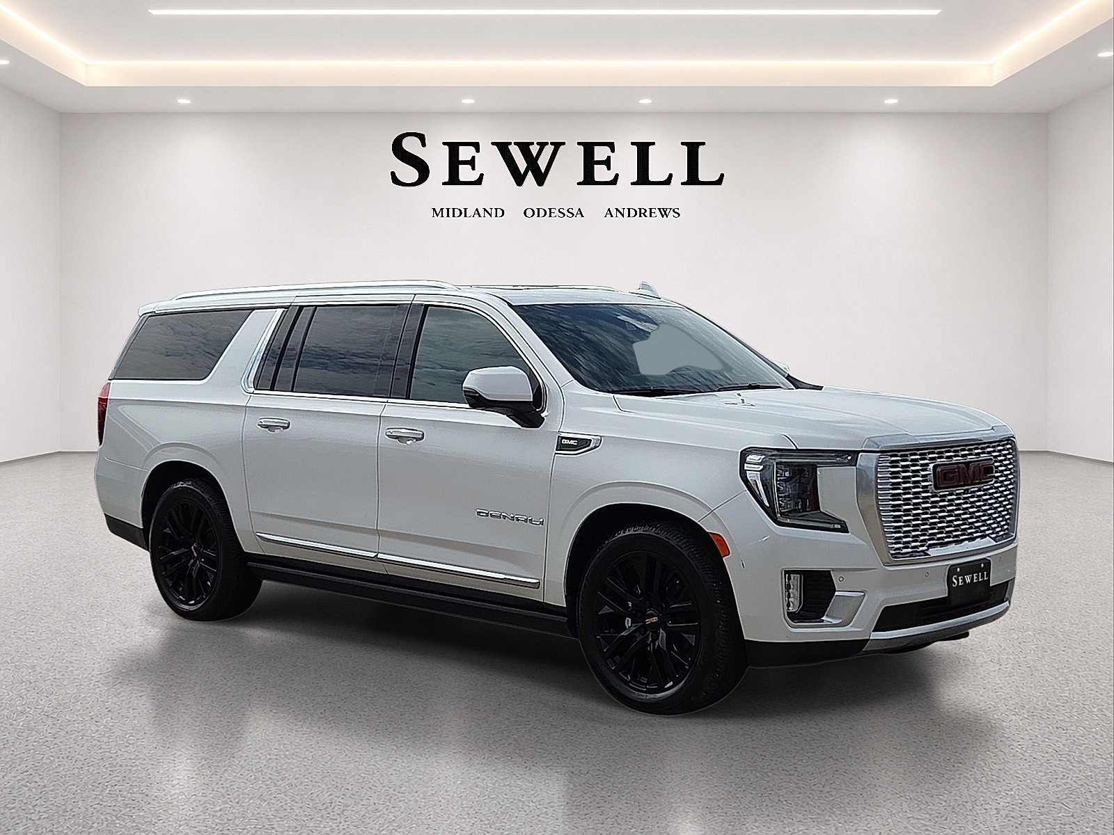 Used 2022 GMC Yukon XL Denali w/ Denali Ultimate Package AWD/4WD image 6