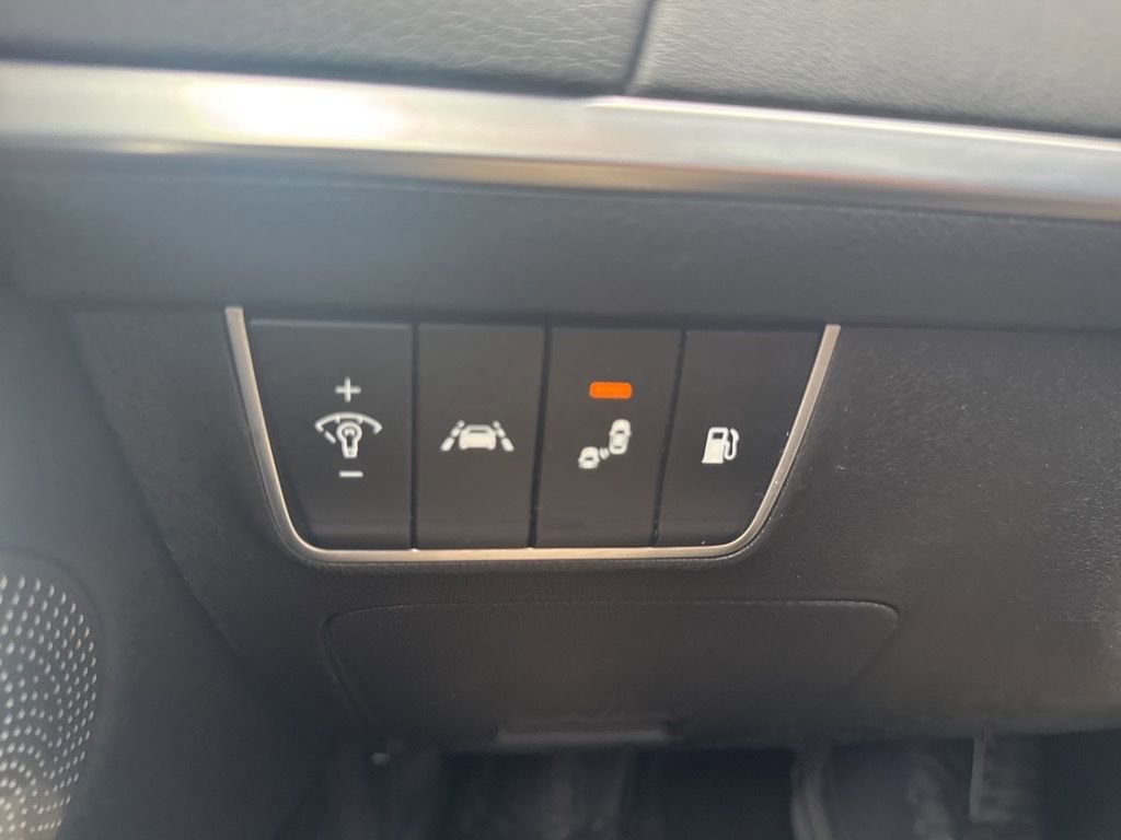 Used 2020 Kia Stinger GT1 AWD/4WD image 23