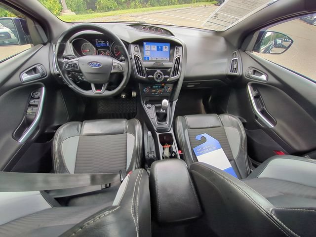 Certified 2017 Ford Focus ST w/ Equipment Group 401A FWD image 32