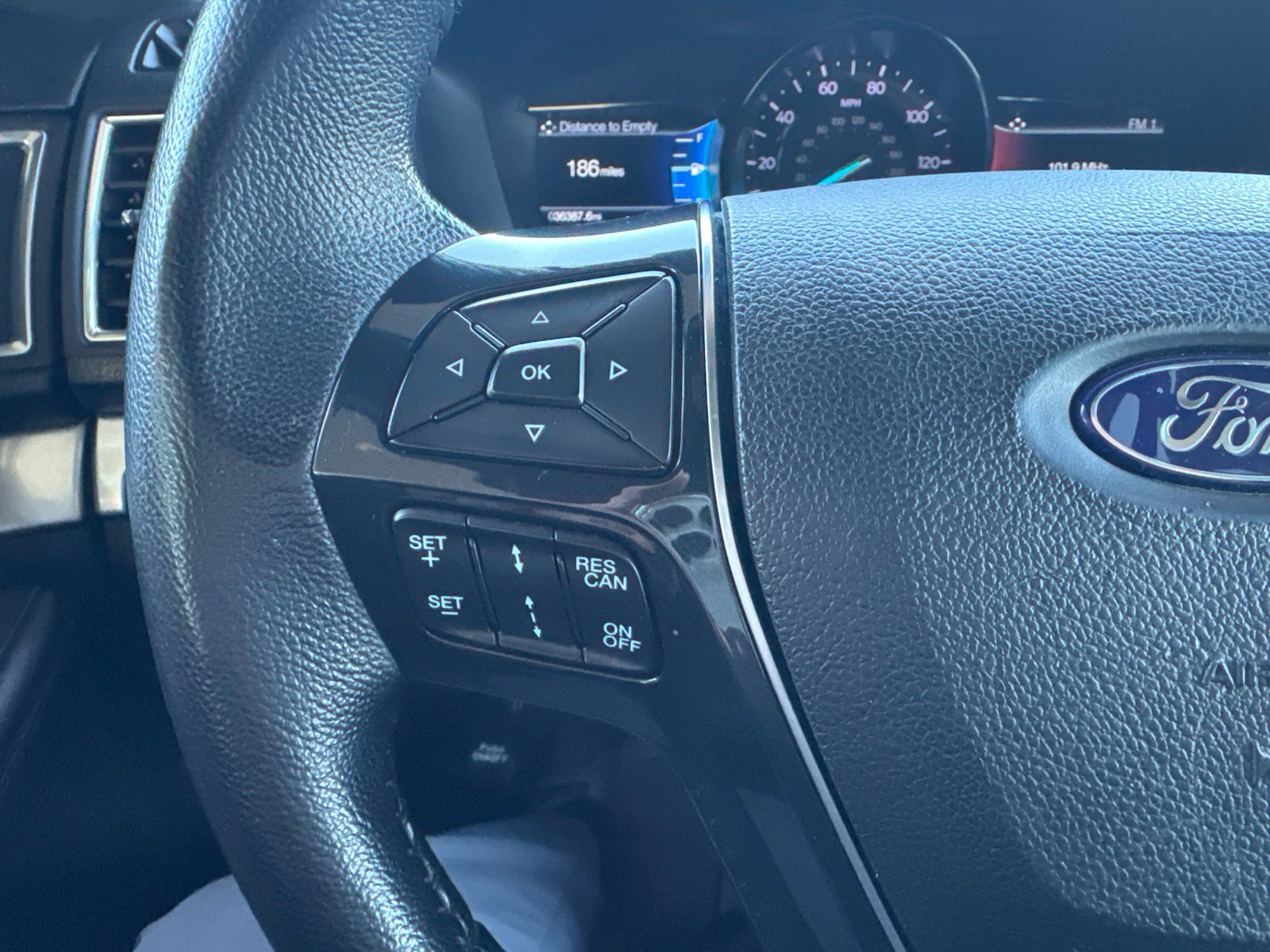 Certified 2019 Ford Explorer Limited w/ Ford Safe & Smart Package AWD/4WD image 31
