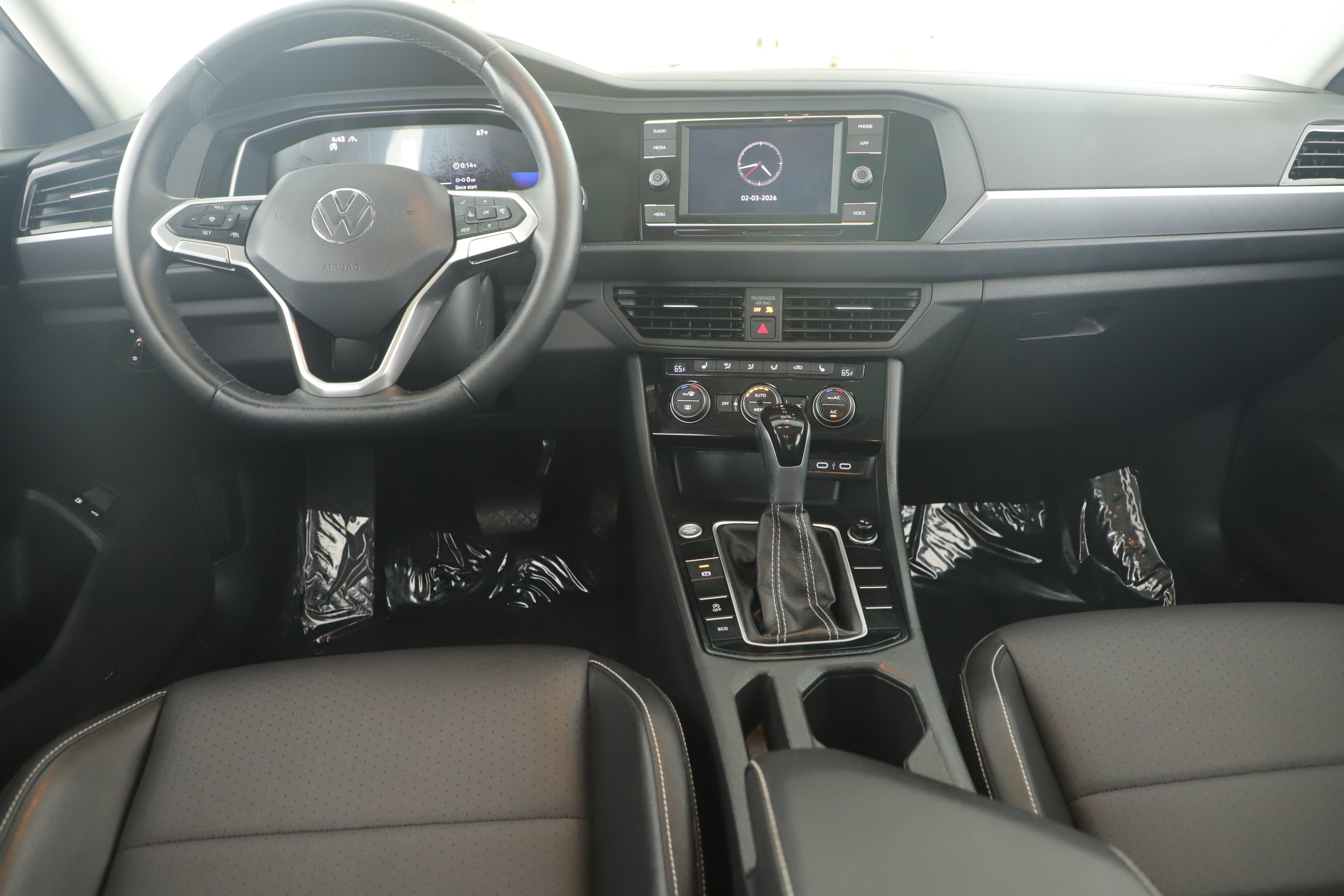 Used 2024 Volkswagen Jetta SE w/ Panoramic Sunroof Package image 19