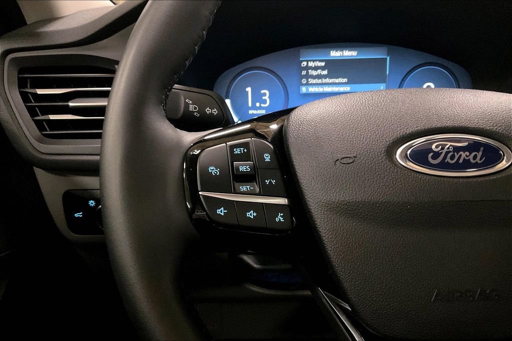 Certified 2023 Ford Escape Platinum AWD/4WD image 17