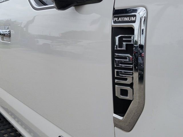 Certified 2022 Ford F250 Platinum w/ Tremor Off-Road Package AWD/4WD image 13