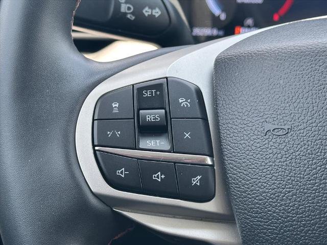 Certified 2025 Ford Explorer Active RWD image 23
