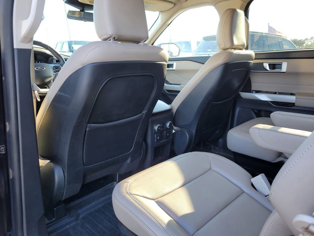 Certified 2020 Ford Explorer XLT w/ Equipment Group 202A image 14