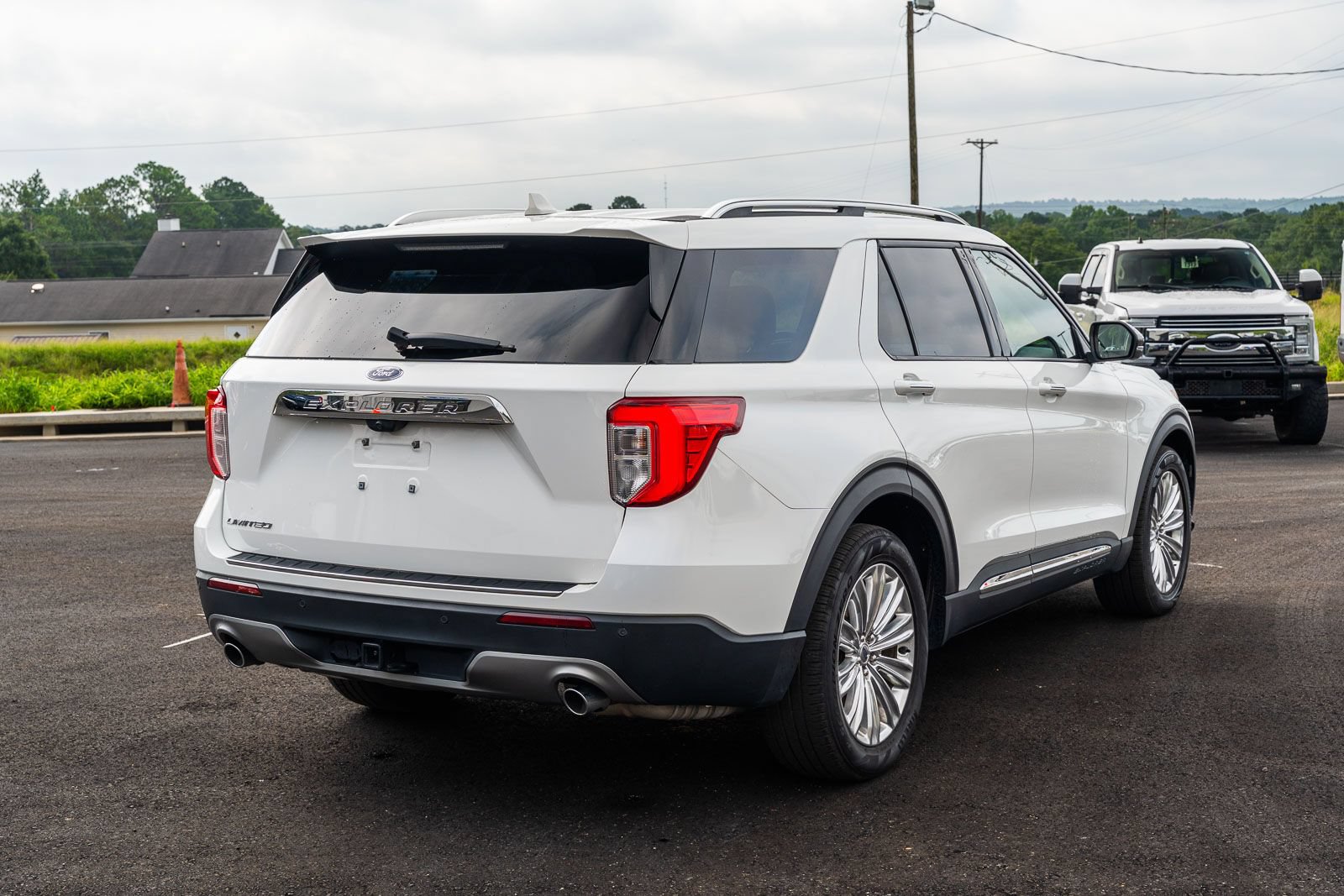 Certified 2023 Ford Explorer Limited w/ Equipment Group 301A RWD image 7