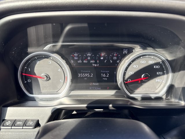 Used 2020 Chevrolet Silverado 2500 High Country w/ Technology Package AWD/4WD image 17