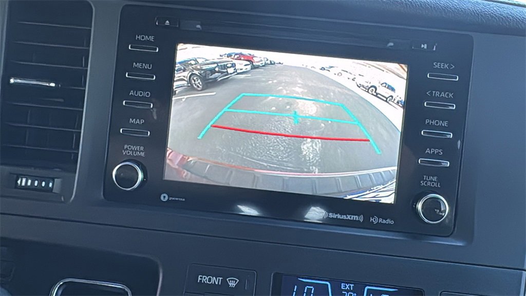 Used 2020 Toyota Sienna XLE w/ XLE Navigation Package image 16