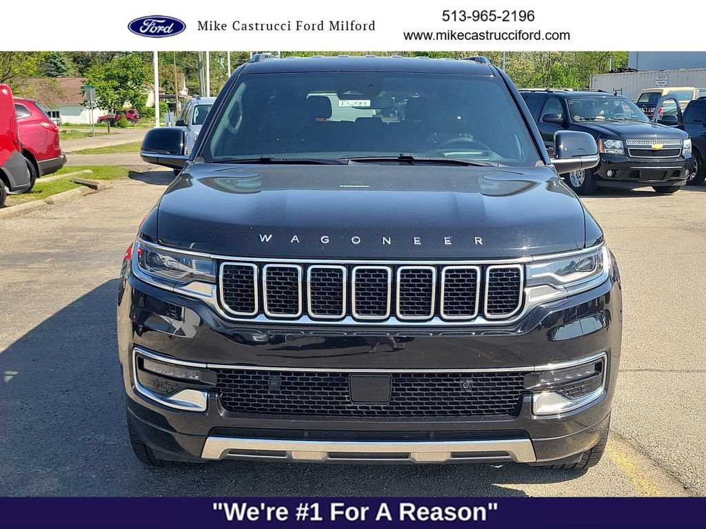 Used 2024 Jeep Wagoneer L Series III w/ Flexible Seating Group AWD/4WD image 8