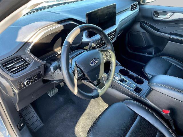 Certified 2025 Ford Escape Platinum AWD/4WD image 19