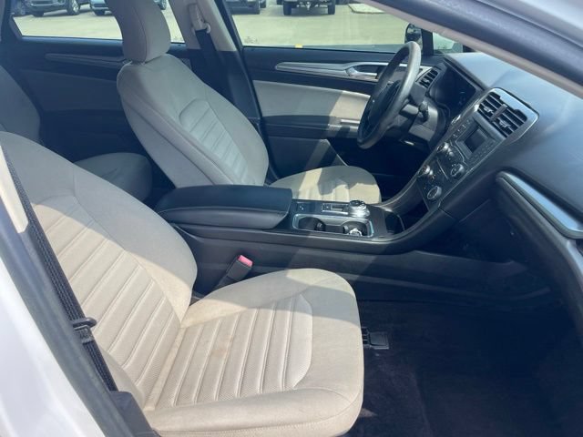 Certified 2018 Ford Fusion S FWD image 19